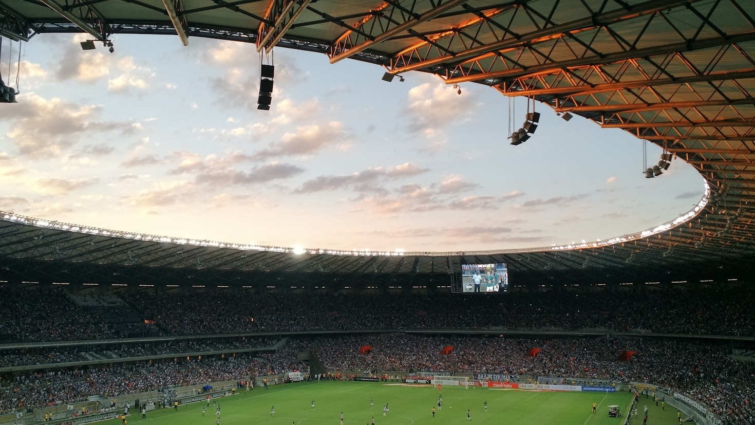 You are currently viewing Focus sur les jeunes talents du football européen